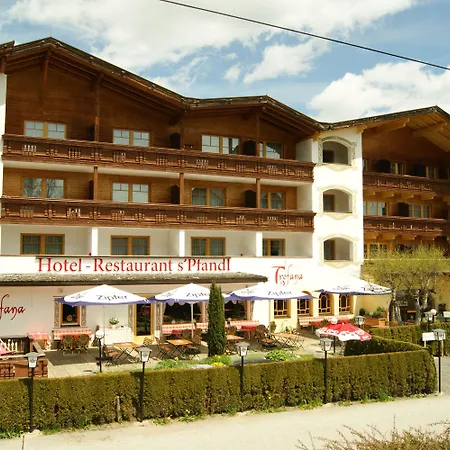 Отель Bergidyll & Trofana Лойташ