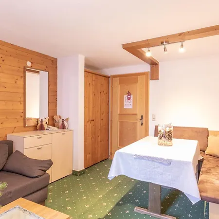 Bergidyll & Trofana Hotel 3*