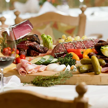 Bergidyll & Trofana 3*