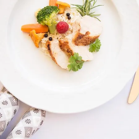 Bergidyll & Trofana 3*