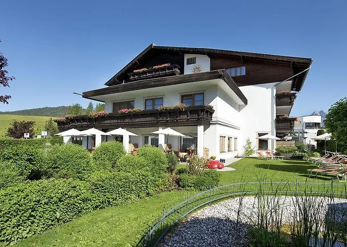 Bergidyll & Trofana 호텔 로이타쉬